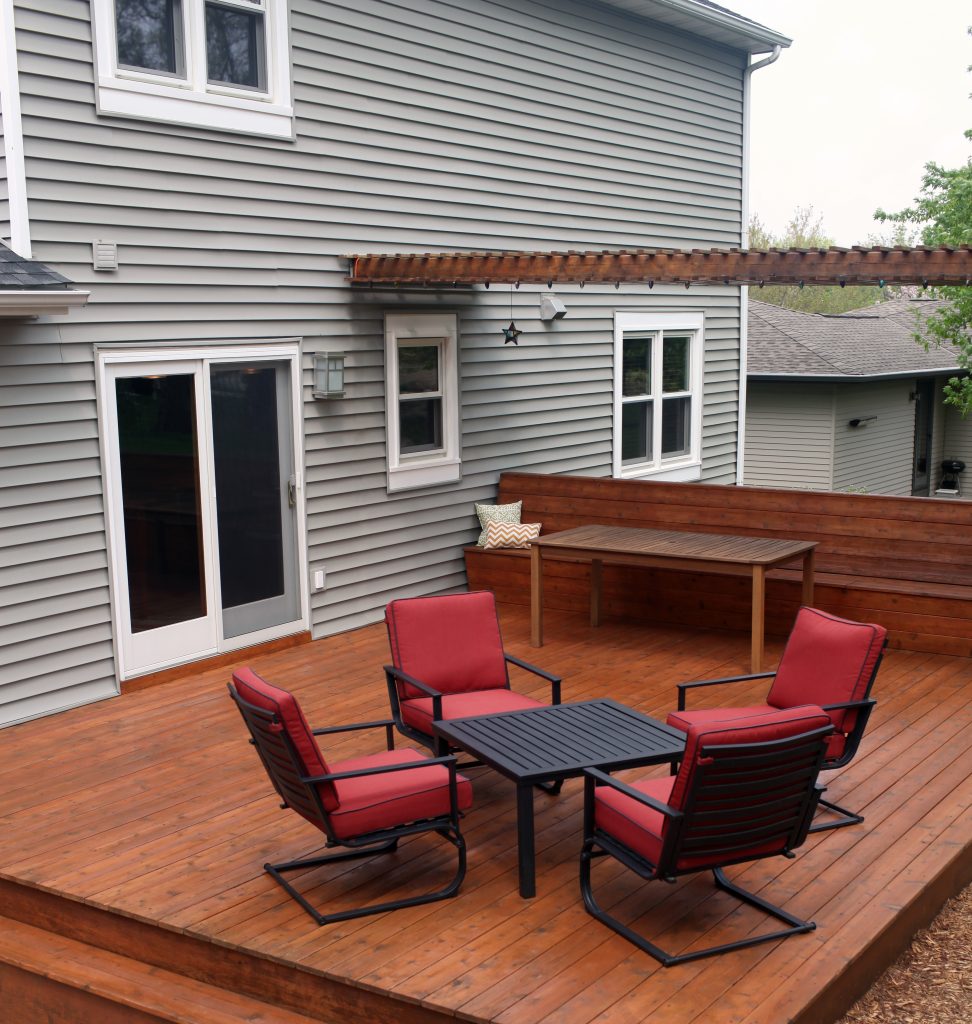 Sewickley, Deck