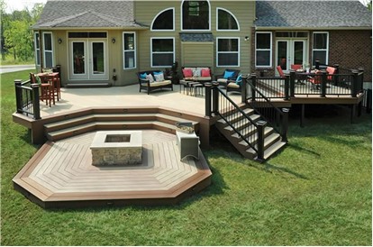 Picture of an expansive deck installed on the back of a house in O’Hara Township, PA, showing that we can engineer your outdoor vision.